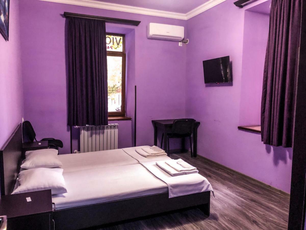 Hotel Victoria Yerevan Exterior photo