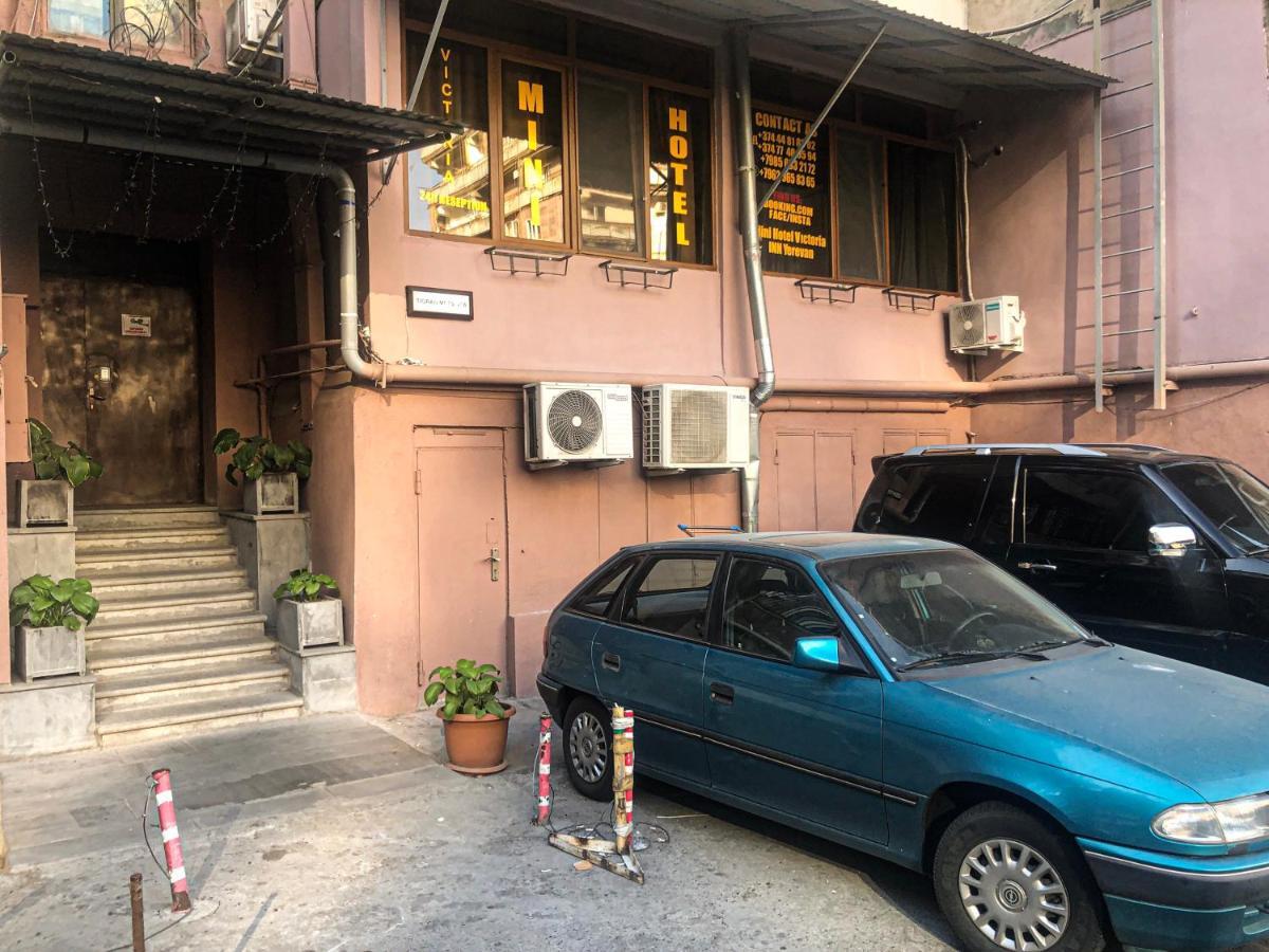 Hotel Victoria Yerevan Exterior photo